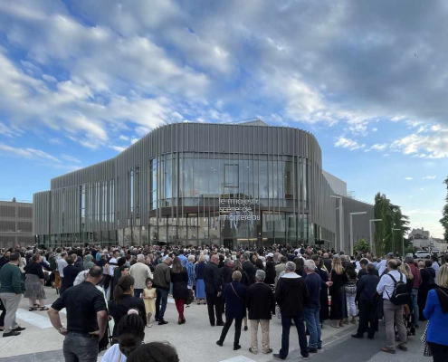 Réalisation BS SYNTHESE : Théâtre Le Majestic – Scène de Montereau Réalisation BS SYNTHESE : Théâtre Le Majestic – Scène de Montereau